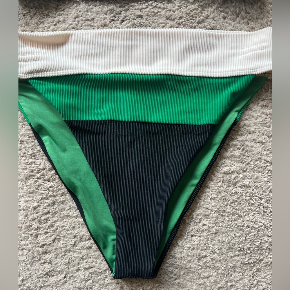 New Beach Riot Riza top + Alexis bikini size L - Picture 4 of 11